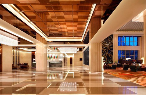 Yancheng District Hotel | Four Points by Sheraton Luohe