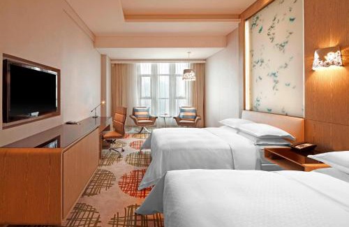 Yancheng District Hotel | Four Points by Sheraton Luohe
