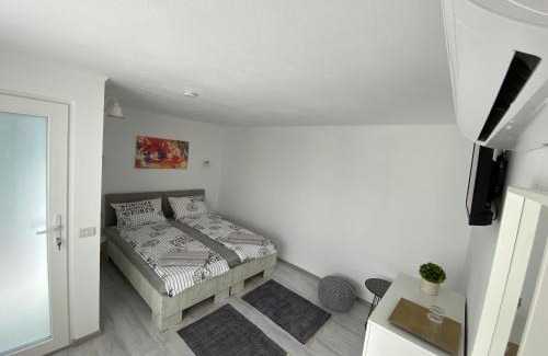 Curtea De Arges Casa | Four Rooms