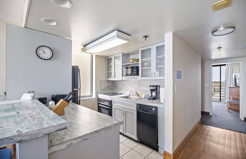 Northeast Virginia Beach Complejo | Four Sails Resort