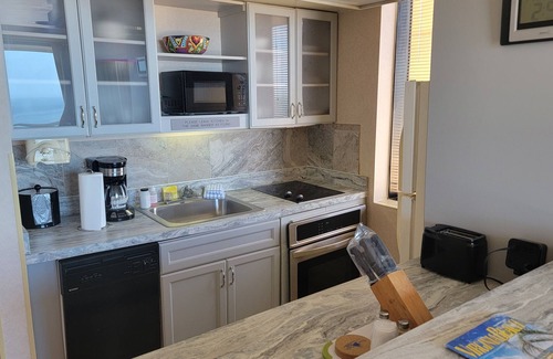 Northeast Virginia Beach Complejo | Four Sails Resort