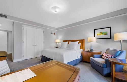 Brickell Hotel | Four Seasons Miami 1br Suite