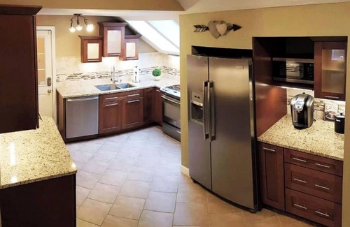 Belmont Casa | Four Seasons of Fun! HotTub, Zipline & More