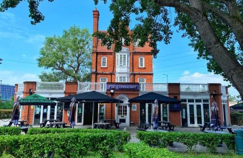 Custom House Hotel | Fox Connaught London ExCel