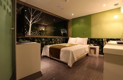 Haengun-dong Hotel | Fox Hotel