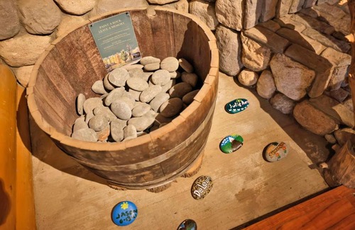 Big Bear Casa | Fox Lodge Big Bear-Indoor Pool-Hot Tub-Games-Luxury Retreat