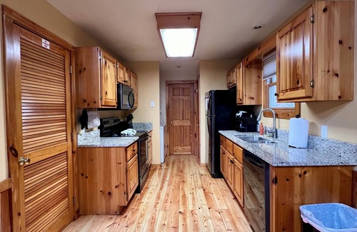 Gatlinburg Cabina | Cabina privada de montaña, 2 habitaciones, 2 baños, capacidad para 6 personas