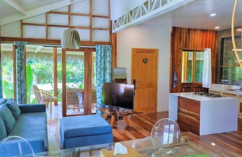 Loboc Casa | Fox & The Firefly Cottages