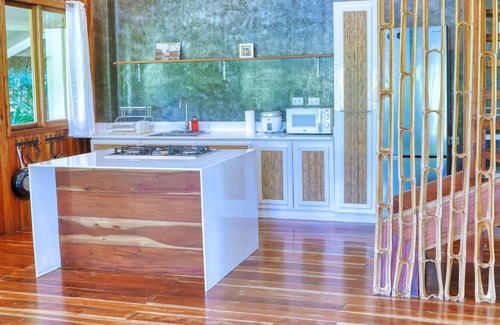 Loboc Casa | Fox & The Firefly Cottages