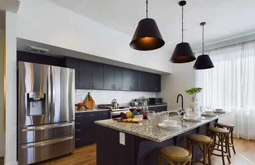 Historic Waverly Casa | Fox View-Private Balcony-6 Mins Vanderbilt Uni