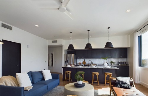 Historic Waverly Casa | Fox View-Private Balcony-6 Mins Vanderbilt Uni