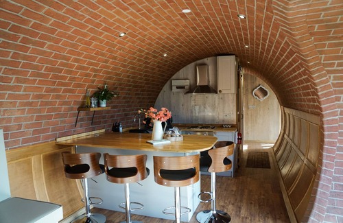 Rhayader Cabina | Foxes View Underground House
