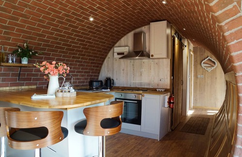 Rhayader Cabina | Foxes View Underground House