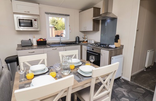 Runswick Bay Cabaña | Foxglove Lodge