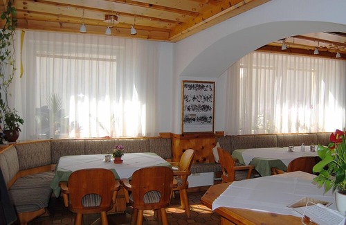 Obervellach Cama Y Desayuno | Frühstückspension Kirchenwirt