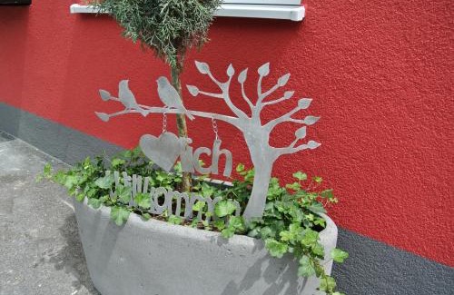 Amstetten Casa | Frühstückspension Paradiesgartl