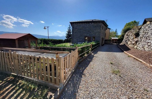 Angoustrine Casa | Casa con Gran Tranquilidad y Espacio