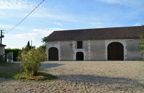 Bors de Montmoreau Casa | Hermosa casa de campo en 7ha, piscina privada climatizada