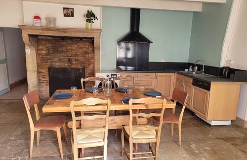 Broye-les-Loups-et-Verfontaine Casa | Country house with private spa pets welcome