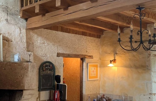 La Rochebeaucourt-et-Argentine Casa | La Lisière: Charming stone house with garden