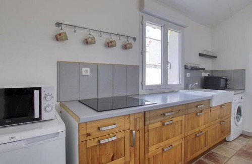 Le Beausset Apartamento | La Mirapelle 2 by Interhome