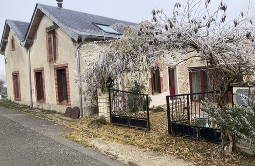Neuvy-Deux-Clochers Casa | Charming house with swimming pool