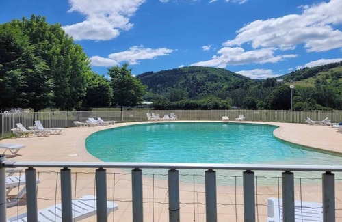 Saint-Geniez-d'Olt Casa | Relaxation at the foot of Aubrac