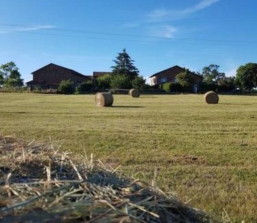 Saint-Jean-Saint-Maurice-sur-Loire Casa | Chez Arnaud sauna et jacuzzi
