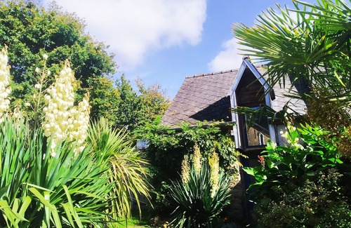 Saint-Malo-des-Trois-Fontaines Casa | Family home in the country