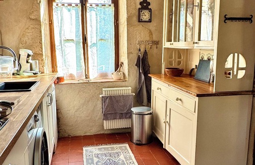 Saint-Martin-du-Vieux-Belleme Casa | La Percheronnelle Cozy little country house. Pet friendly