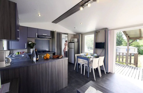 Saint-Martin-Lars-en-Sainte-Hermine Casa | Naturist campsite Le Colombier**** - Mobile home Privilège Mourat 3 Rooms 4 People