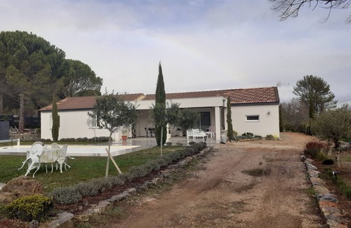 Saint-Maximin-la-Sainte-Baume Apartamento | studio au coeur de la provence verte