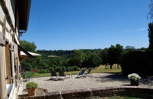 Saint-Sylvestre-de-Cormeilles Apartamento | Gîte à la Campagne Proche de Deauville