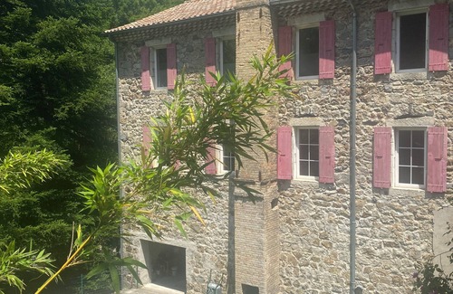 Antraigues-sur-Volane Casa | Maison Hélice - riverside gîte - Ardeche