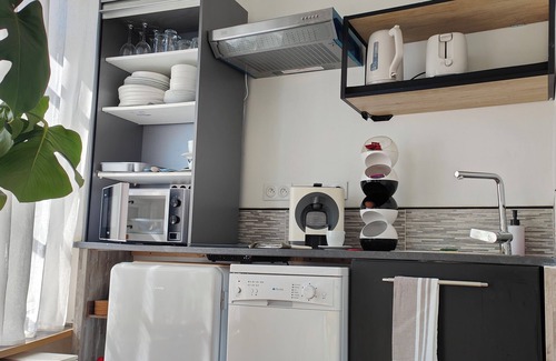 Villedieu-les-Poeles Apartamento | L'Écrin 1-bedroom apartment