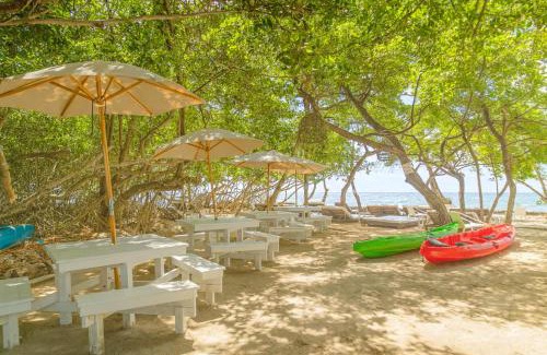 Rosario Islands Casa | Fragata Island House