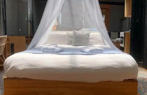 Adventure Bay Casa | Francis Lane Tiny Studio
