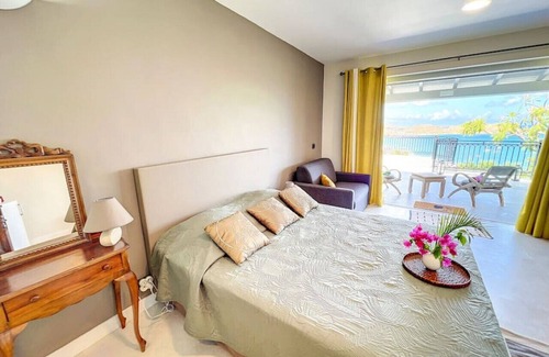 Grand Case Casa | Frangipani Room in Villa Diamant, swimming pool, sea view