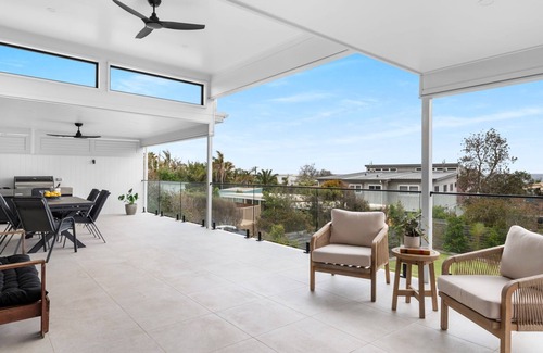 Berrara Casa | Frank and Coco's in Berrara