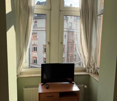 Bahnhofsviertel Apartamento | Frankfurt Central Apartment Neorenaissance