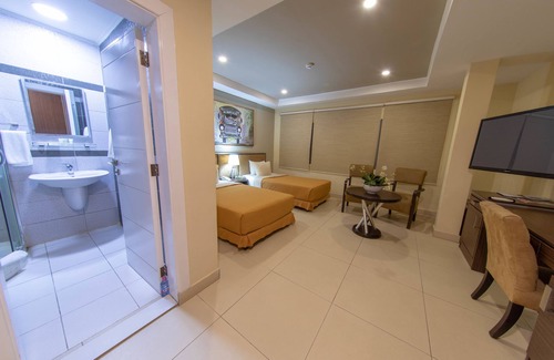North Ridge Hotel | Frankie´s Hotel