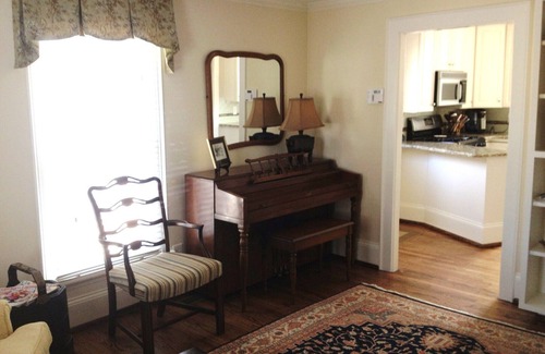 Franklin Casa | FBI - Franklin Battlefield Inn (¡Centro de Franklin, TN!)