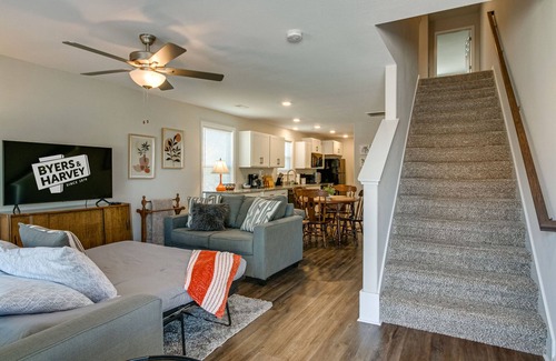 Clarksville Casa | Franklin Haven by Johnathan (1010 Franklin, #A)