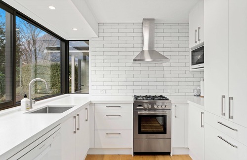 Kelvin Heights Casa | Frankton Favourite - Queenstown Holiday Home