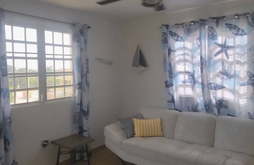 Cabo Rojo Casa | Fransheska CasaPlayanDiscover Your Perfect Family Getaway!