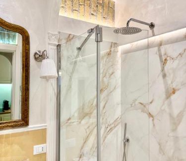 Rione III Colonna Apartamento | Frattina Elegance Suite