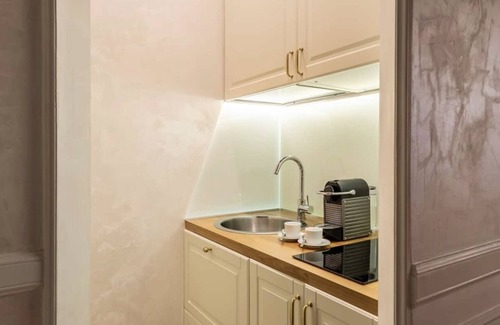 Rione IV Campo Marzio Apartamento | FrattinaElegance Suite