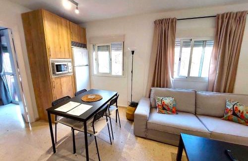 Leon XIII-Los Naranjos Apartamento | Fray Isidoro Apartment