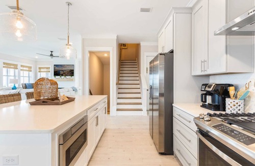 Cape San Blas Casa | Frazer Oceanfront Beach House with Elevated Infinity Pool! (Premier Bella Proper