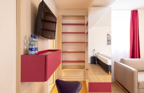 Center Casa | Fred Guest House Hauptbahnhof - Mobile Check-in